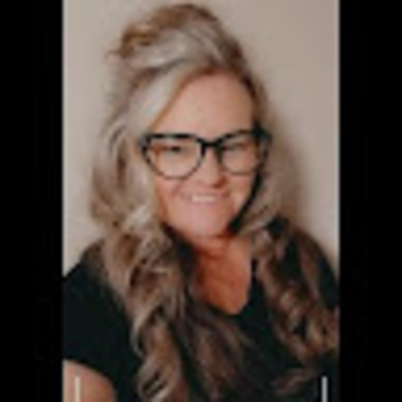 Meet your Posher, Renea - Picture 1 of 1